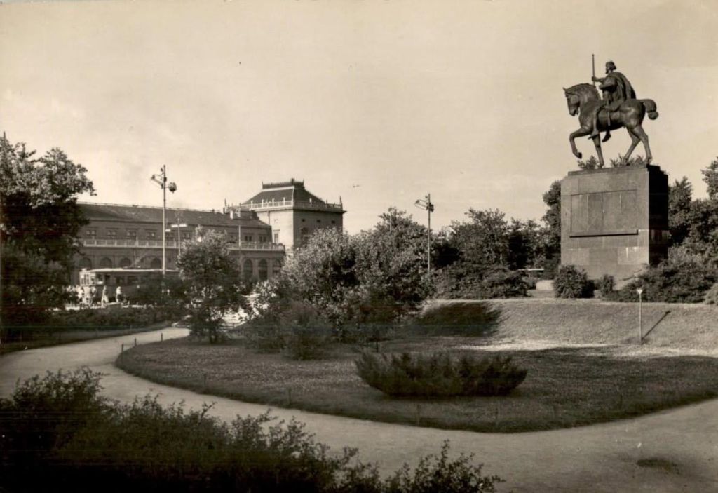 Trg kralja Tomislava 1950-ih godina